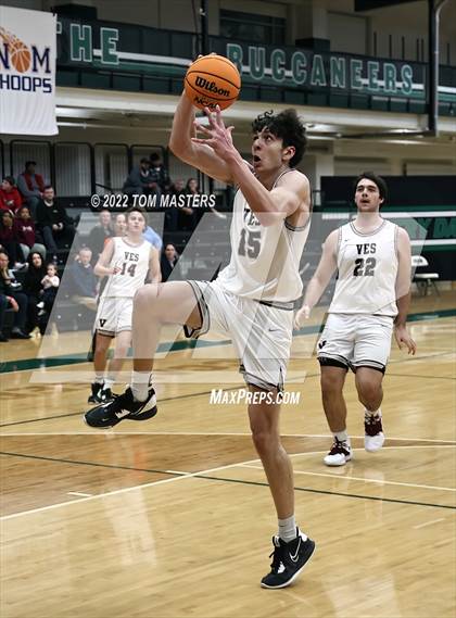 Thumbnail 1 in Cannon vs. Virginia Episcopal School photogallery.