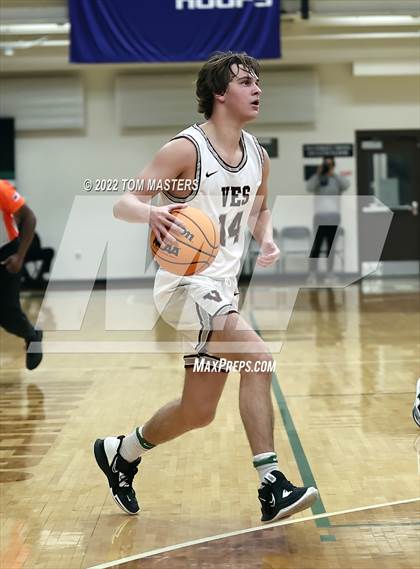 Thumbnail 2 in Cannon vs. Virginia Episcopal School photogallery.