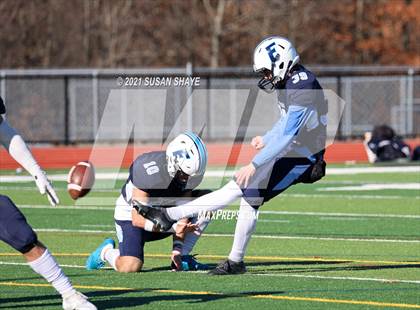 Thumbnail 2 in Franklin vs. Central (MIAA Division 1 Semifinal) photogallery.
