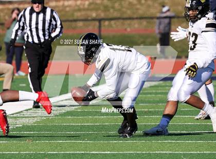 Thumbnail 2 in Franklin vs. Central (MIAA Division 1 Semifinal) photogallery.