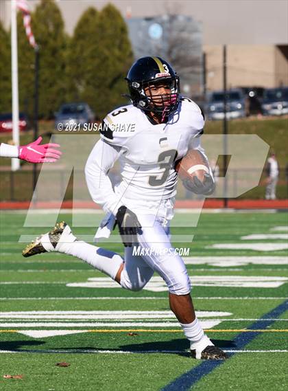 Thumbnail 2 in Franklin vs. Central (MIAA Division 1 Semifinal) photogallery.
