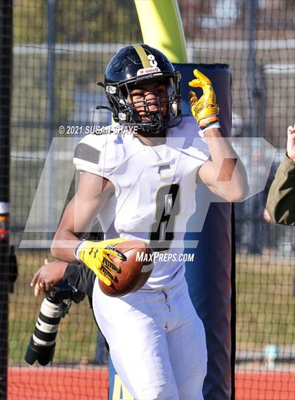 Thumbnail 3 in Franklin vs. Central (MIAA Division 1 Semifinal) photogallery.