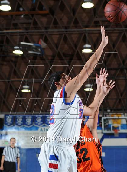 Thumbnail 3 in San Gabriel vs South Pasadena (San Marino Tournament) photogallery.