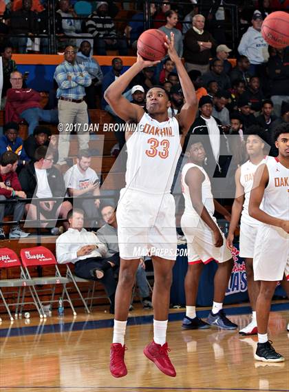 Thumbnail 3 in Cannon vs. Oak Hill Academy (Chick-fil-a Classic) photogallery.