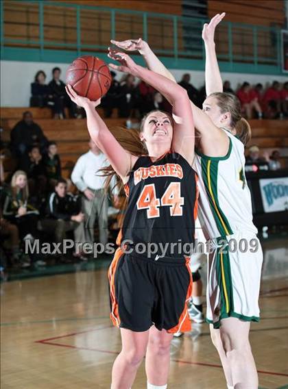 Thumbnail 2 in Brea Olinda vs. Washington (West Coast Jamboree) photogallery.