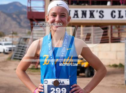 Thumbnail 2 in CHSAA 4A Cross Country Final photogallery.