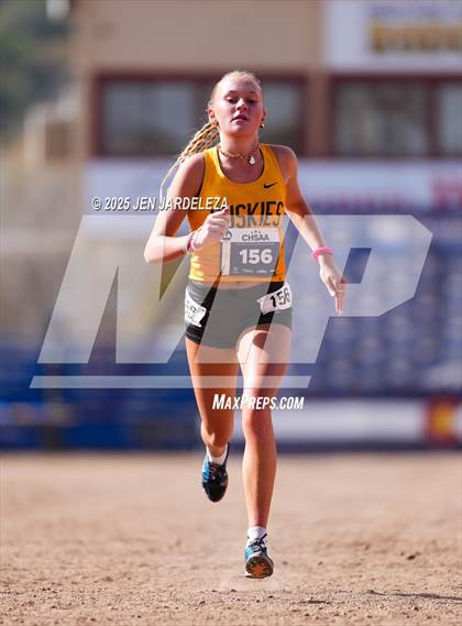 Thumbnail 2 in CHSAA 4A Cross Country Final photogallery.