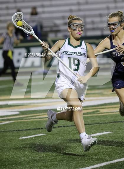 Thumbnail 2 in Cuthbertson @ Catawba Ridge photogallery.
