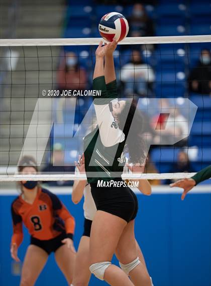 Thumbnail 2 in Brandeis vs Reagan [Ronald] (UIL 6A Regional Playoff) photogallery.