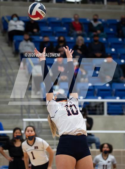 Thumbnail 3 in Brandeis vs Reagan [Ronald] (UIL 6A Regional Playoff) photogallery.