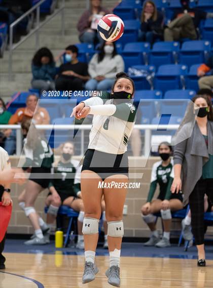 Thumbnail 2 in Brandeis vs Reagan [Ronald] (UIL 6A Regional Playoff) photogallery.