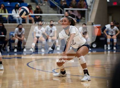 Thumbnail 1 in Brandeis vs Reagan [Ronald] (UIL 6A Regional Playoff) photogallery.