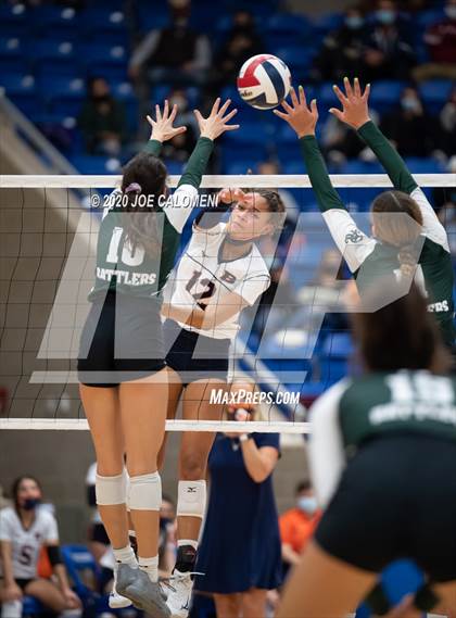 Thumbnail 3 in Brandeis vs Reagan [Ronald] (UIL 6A Regional Playoff) photogallery.