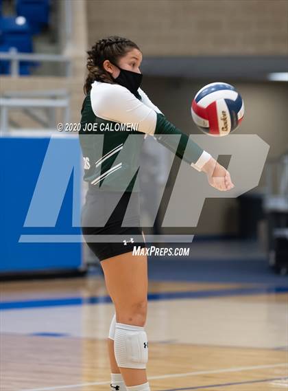 Thumbnail 3 in Brandeis vs Reagan [Ronald] (UIL 6A Regional Playoff) photogallery.