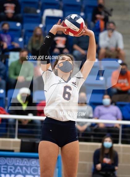 Thumbnail 1 in Brandeis vs Reagan [Ronald] (UIL 6A Regional Playoff) photogallery.