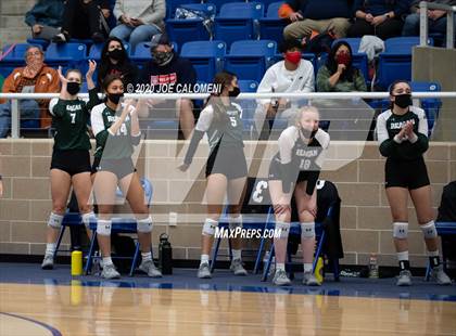 Thumbnail 2 in Brandeis vs Reagan [Ronald] (UIL 6A Regional Playoff) photogallery.