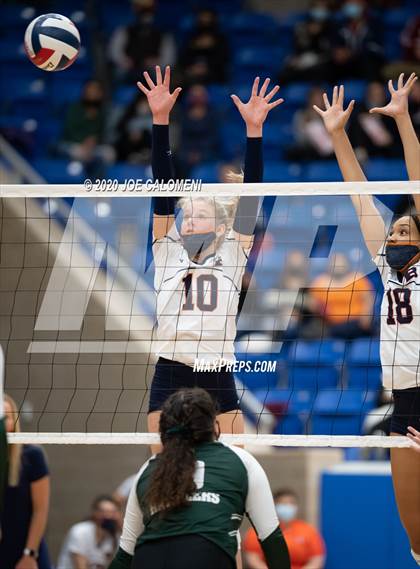 Thumbnail 3 in Brandeis vs Reagan [Ronald] (UIL 6A Regional Playoff) photogallery.
