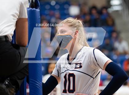 Thumbnail 1 in Brandeis vs Reagan [Ronald] (UIL 6A Regional Playoff) photogallery.