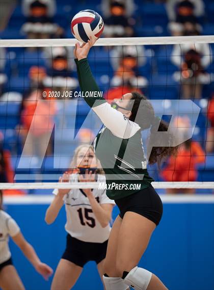 Thumbnail 3 in Brandeis vs Reagan [Ronald] (UIL 6A Regional Playoff) photogallery.