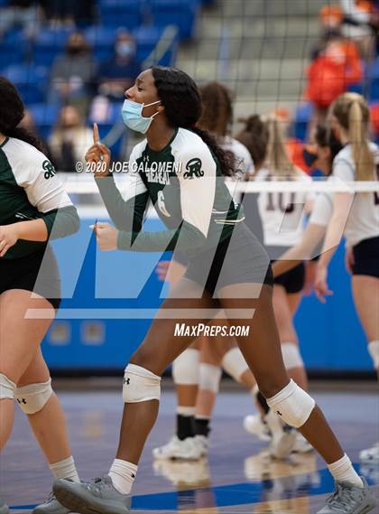 Thumbnail 2 in Brandeis vs Reagan [Ronald] (UIL 6A Regional Playoff) photogallery.
