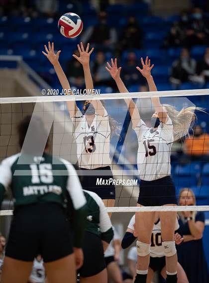 Thumbnail 2 in Brandeis vs Reagan [Ronald] (UIL 6A Regional Playoff) photogallery.