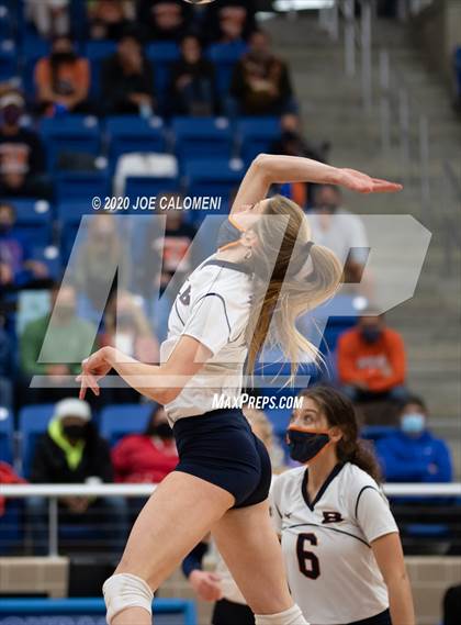 Thumbnail 3 in Brandeis vs Reagan [Ronald] (UIL 6A Regional Playoff) photogallery.