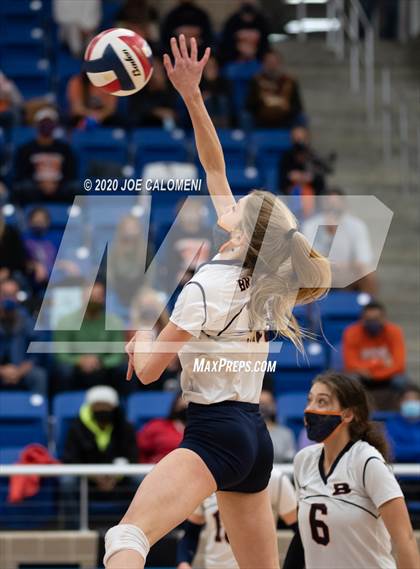 Thumbnail 1 in Brandeis vs Reagan [Ronald] (UIL 6A Regional Playoff) photogallery.