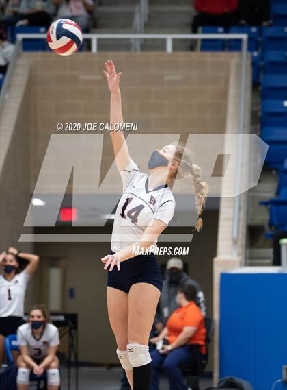 Thumbnail 3 in Brandeis vs Reagan [Ronald] (UIL 6A Regional Playoff) photogallery.