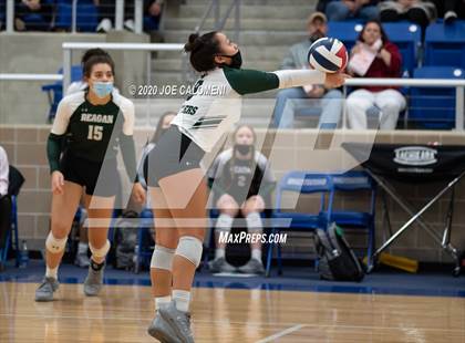 Thumbnail 2 in Brandeis vs Reagan [Ronald] (UIL 6A Regional Playoff) photogallery.