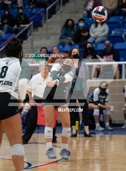 Thumbnail 1 in Brandeis vs Reagan [Ronald] (UIL 6A Regional Playoff) photogallery.