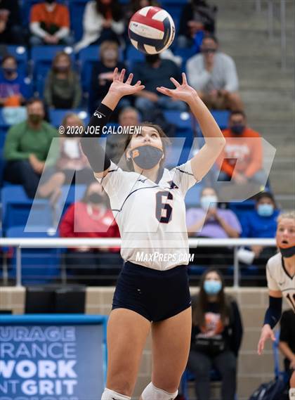 Thumbnail 3 in Brandeis vs Reagan [Ronald] (UIL 6A Regional Playoff) photogallery.
