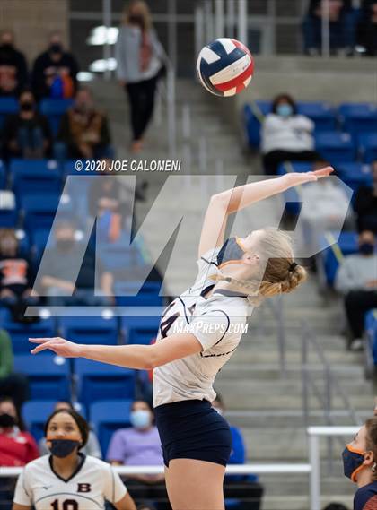 Thumbnail 3 in Brandeis vs Reagan [Ronald] (UIL 6A Regional Playoff) photogallery.