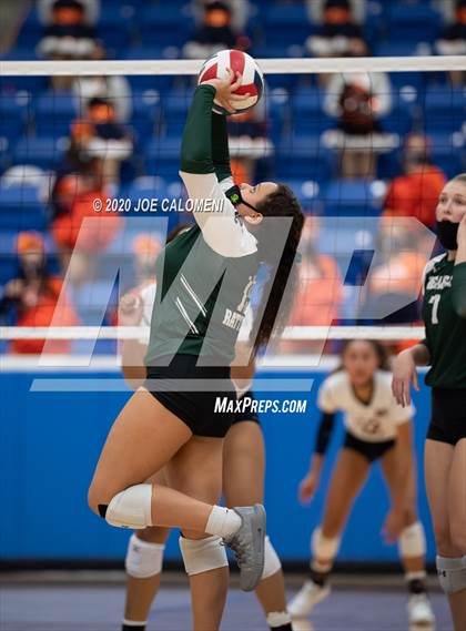Thumbnail 1 in Brandeis vs Reagan [Ronald] (UIL 6A Regional Playoff) photogallery.