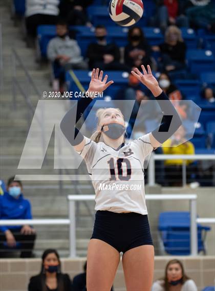 Thumbnail 3 in Brandeis vs Reagan [Ronald] (UIL 6A Regional Playoff) photogallery.