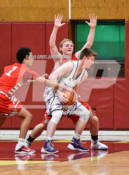 Thumbnail 3 in Redwood vs. Petaluma photogallery.