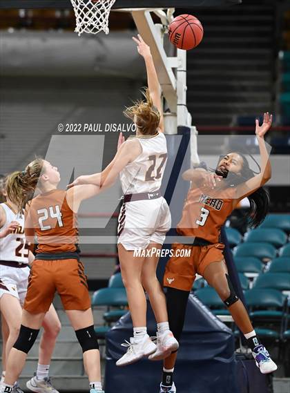 Thumbnail 1 in Mead vs. Windsor (CHSAA 4A Final Four) photogallery.