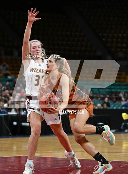 Thumbnail 2 in Mead vs. Windsor (CHSAA 4A Final Four) photogallery.