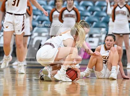 Thumbnail 3 in Mead vs. Windsor (CHSAA 4A Final Four) photogallery.