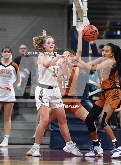 Thumbnail 2 in Mead vs. Windsor (CHSAA 4A Final Four) photogallery.