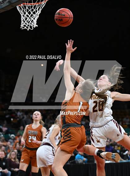 Thumbnail 2 in Mead vs. Windsor (CHSAA 4A Final Four) photogallery.