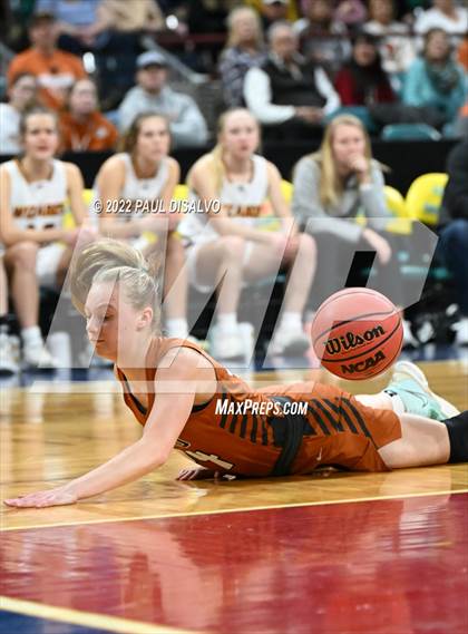 Thumbnail 1 in Mead vs. Windsor (CHSAA 4A Final Four) photogallery.