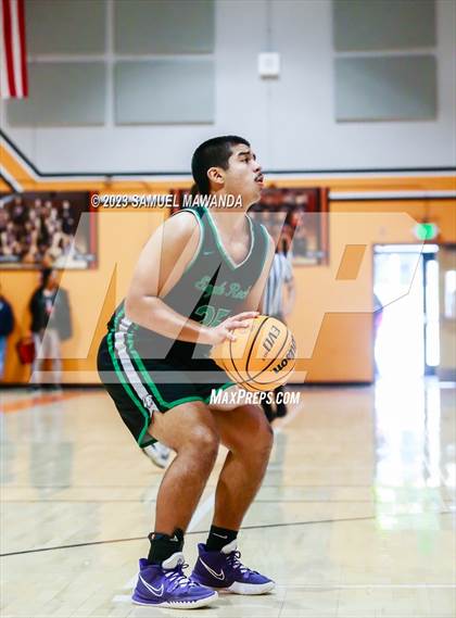 Thumbnail 1 in Crossroads vs Eagle Rock (2023 SoCal Christmas Classic) photogallery.