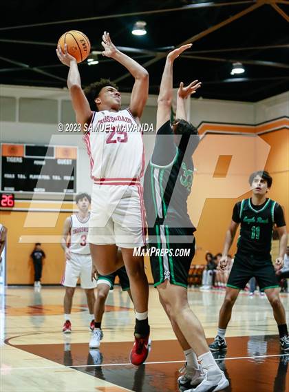 Thumbnail 1 in Crossroads vs Eagle Rock (2023 SoCal Christmas Classic) photogallery.