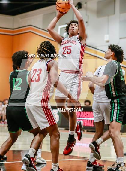 Thumbnail 1 in Crossroads vs Eagle Rock (2023 SoCal Christmas Classic) photogallery.
