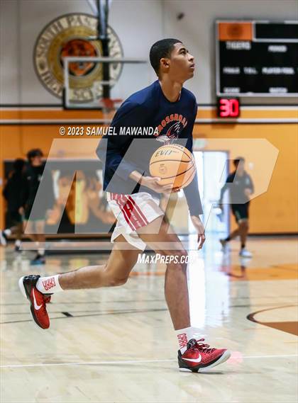 Thumbnail 2 in Crossroads vs Eagle Rock (2023 SoCal Christmas Classic) photogallery.