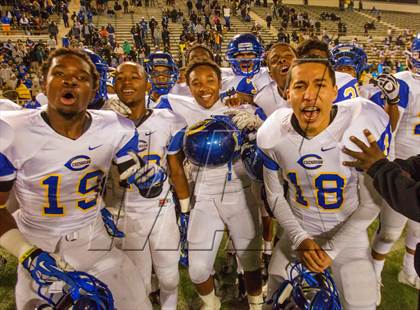 Thumbnail 3 in Narbonne vs. Crenshaw (CIF LA City Section D1 Final) photogallery.