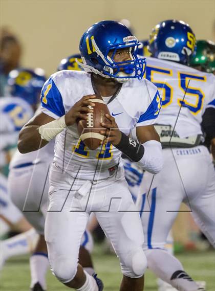 Thumbnail 3 in Narbonne vs. Crenshaw (CIF LA City Section D1 Final) photogallery.