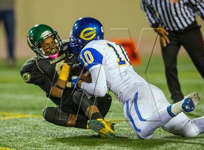 Thumbnail 3 in Narbonne vs. Crenshaw (CIF LA City Section D1 Final) photogallery.