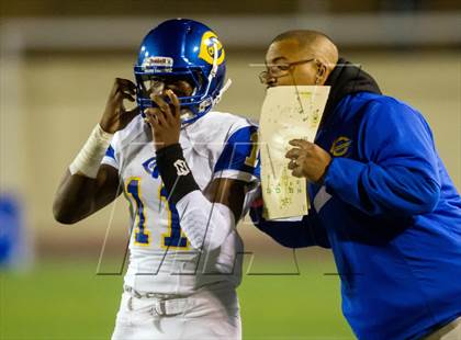 Thumbnail 1 in Narbonne vs. Crenshaw (CIF LA City Section D1 Final) photogallery.
