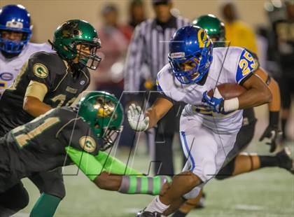 Thumbnail 3 in Narbonne vs. Crenshaw (CIF LA City Section D1 Final) photogallery.
